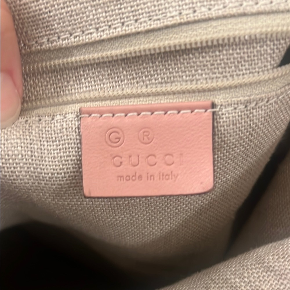Gucci leather Bree Hobo - Picture 2 of 16